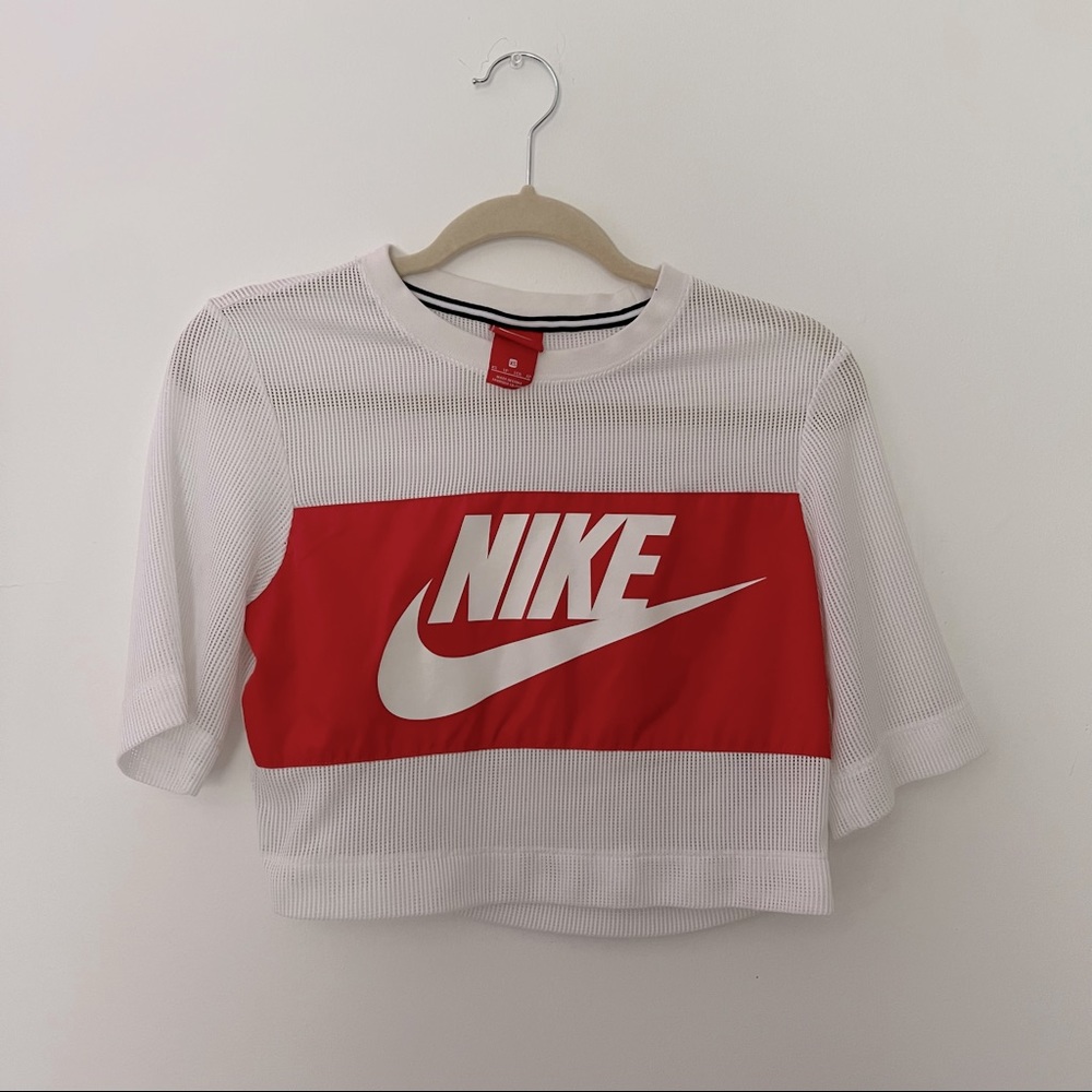 nike mesh crop top